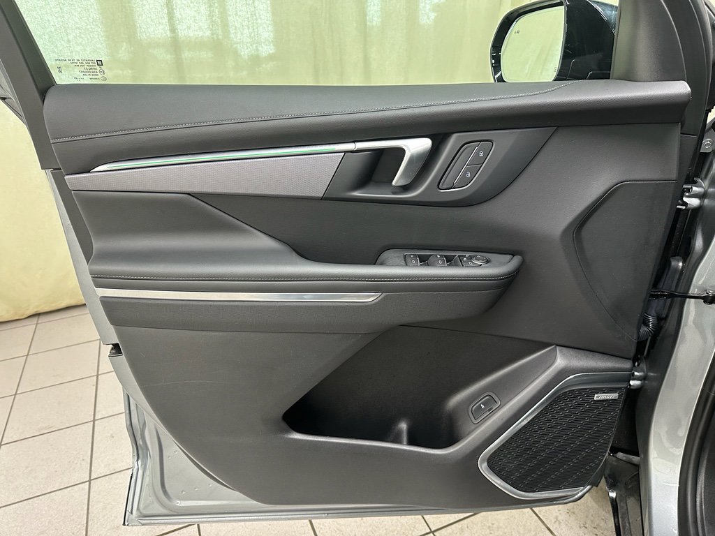 Certified 2025 Buick Enclave Sport Touring image 37