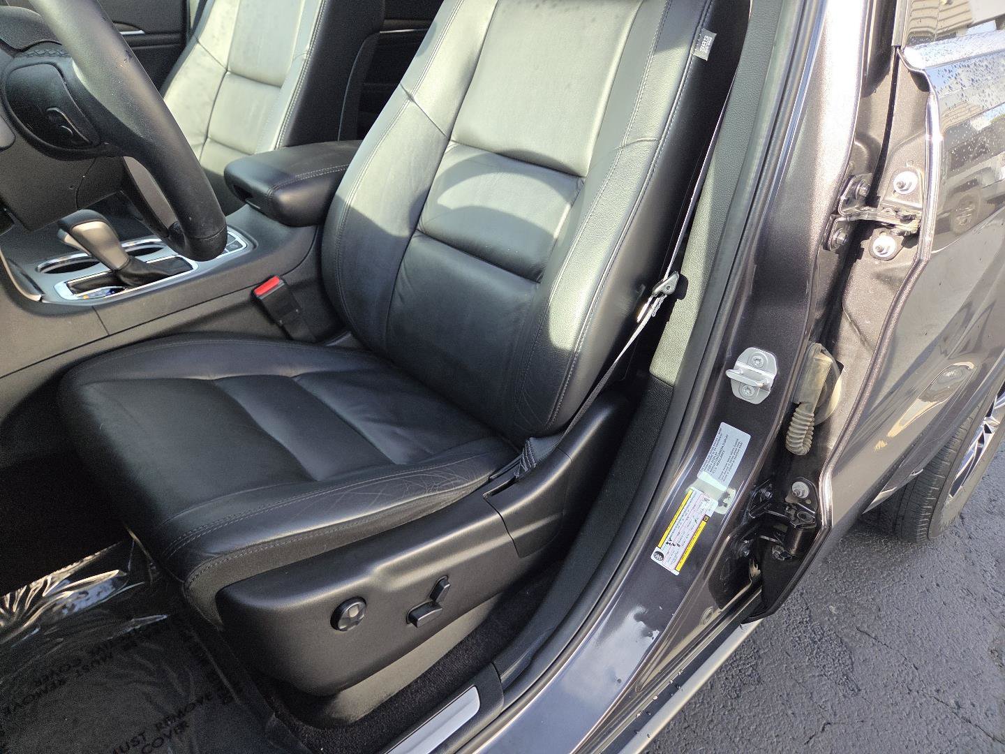 Used 2018 Jeep Grand Cherokee Limited AWD/4WD image 18