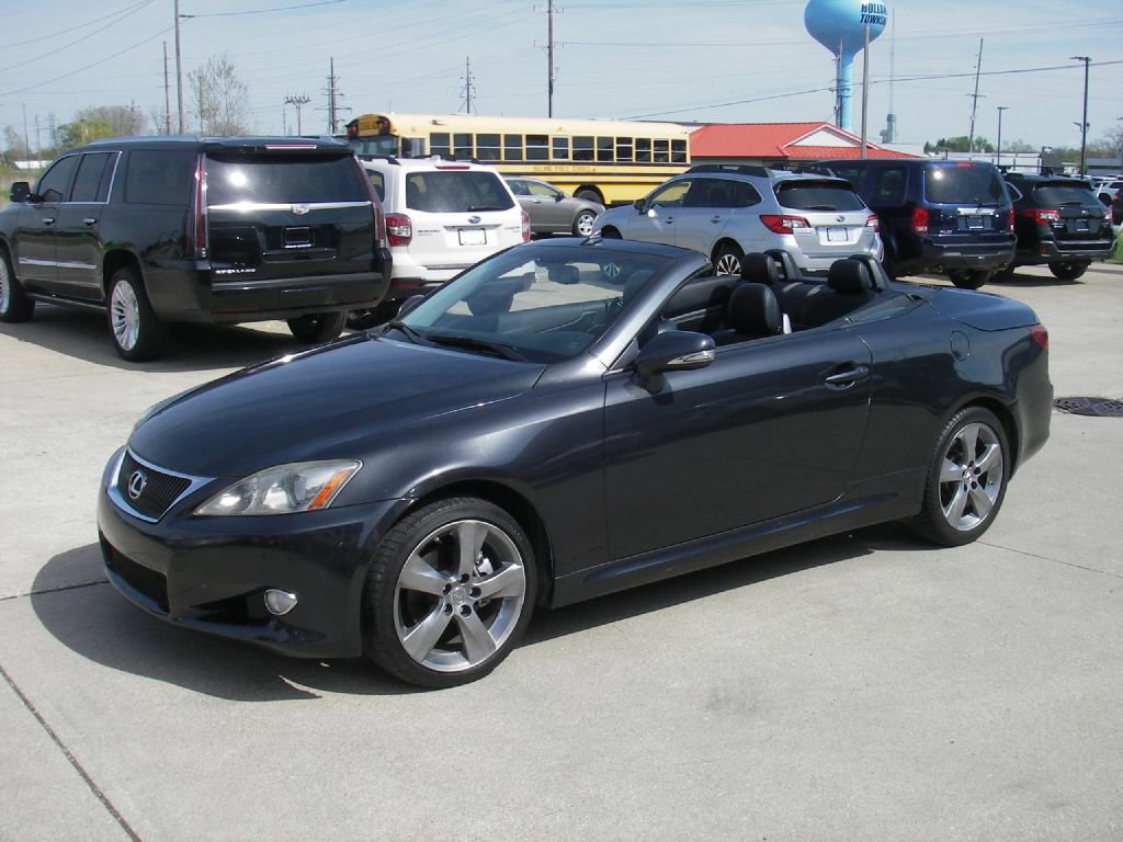 Used 2010 Lexus IS 250C image 9