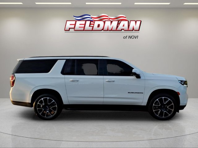 Used 2024 Chevrolet Suburban RST w/ Luxury Package RWD image 6