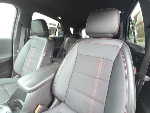 Used 2022 Chevrolet Equinox RS w/ LPO, Floor Liner Package FWD image 23