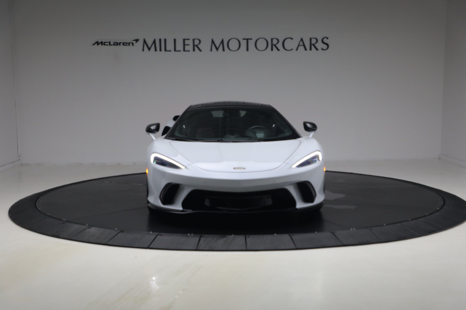 Used 2025 McLaren GTS RWD image 11