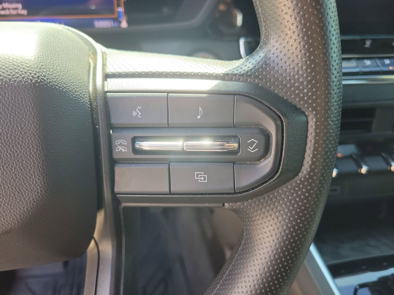 Used 2023 Chevrolet Colorado Trail Boss w/ Advanced Trailering Package AWD/4WD image 19