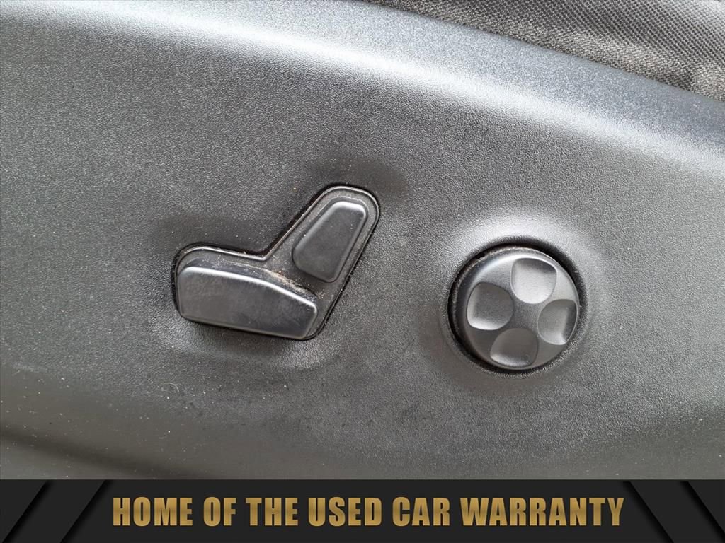 Used 2019 Chrysler Pacifica LX image 17