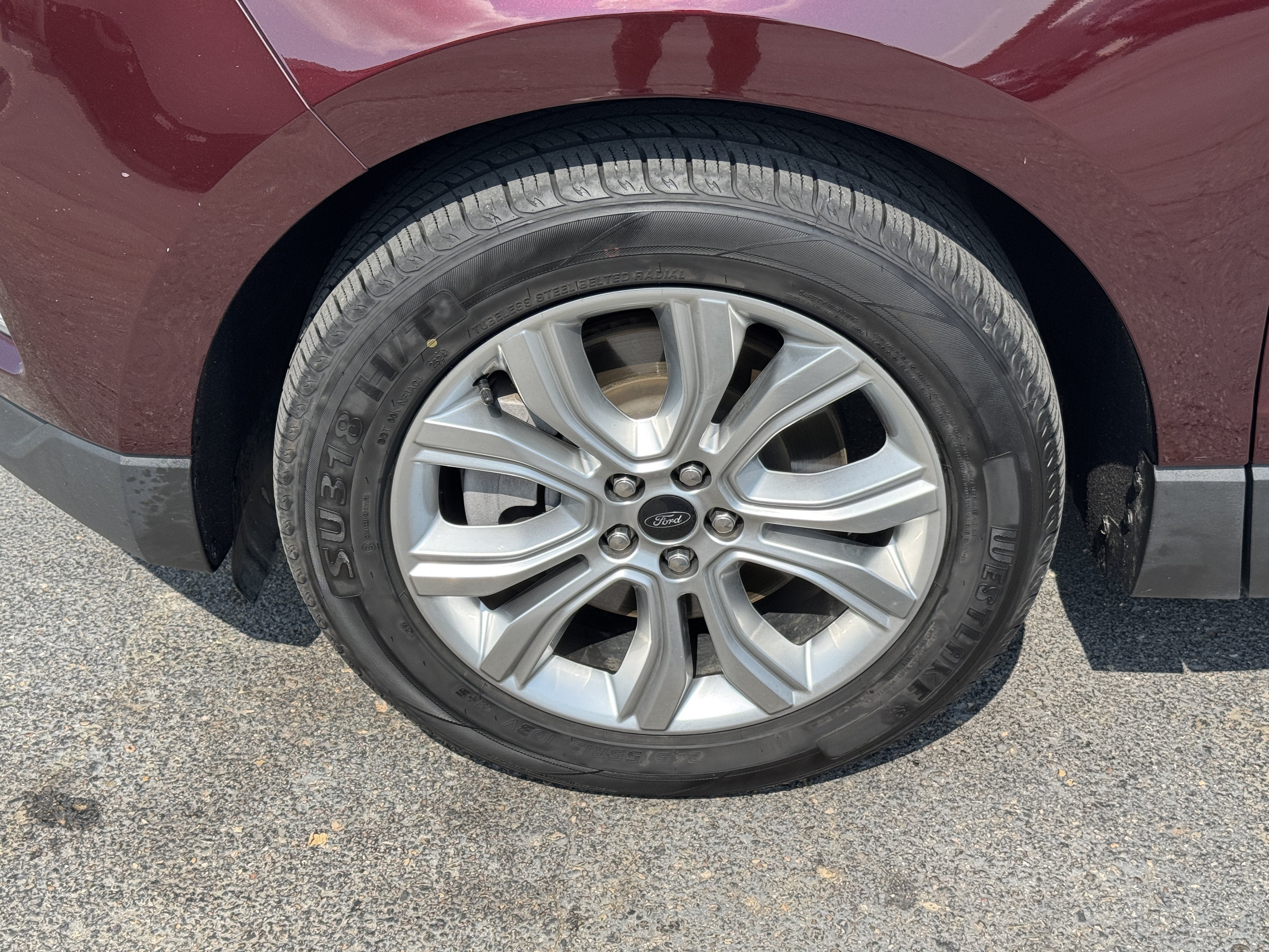 Used 2023 Ford Edge Titanium AWD/4WD image 37