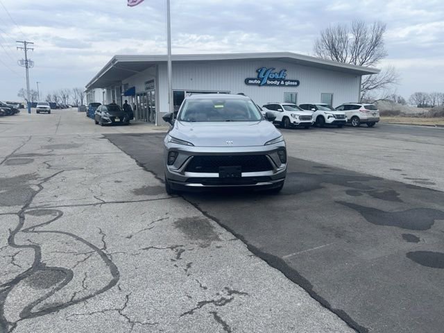 Used 2025 Buick Envision Sport Touring image 3