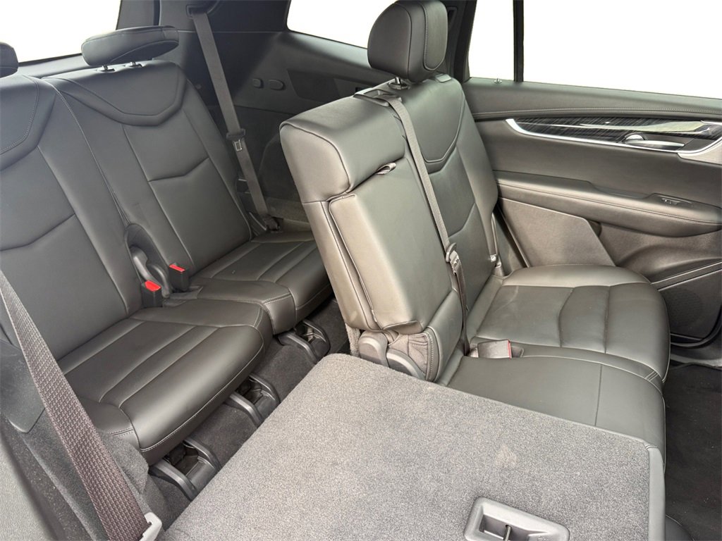 Used 2022 Cadillac XT6 Premium Luxury w/ Technology Package image 18