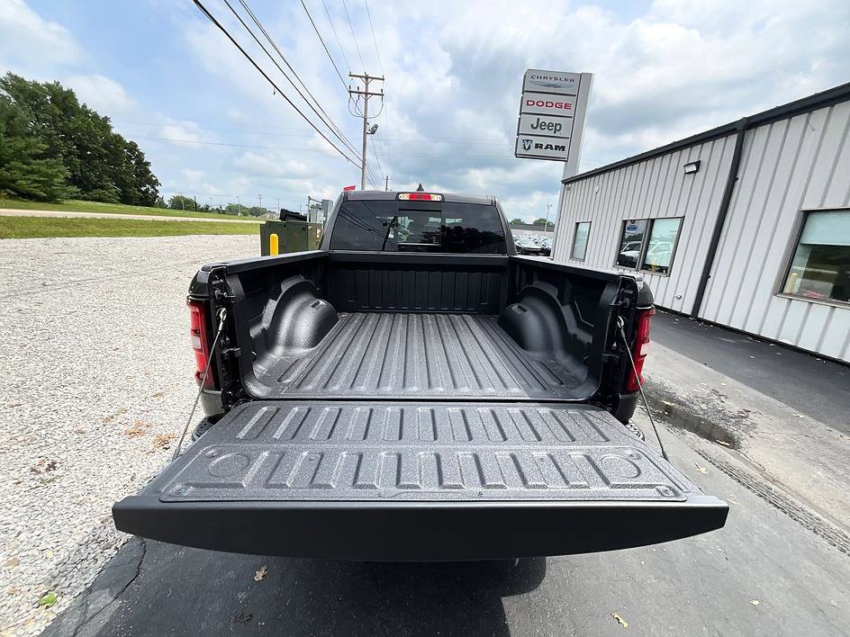New 2026 RAM 1500 Express AWD/4WD image 7