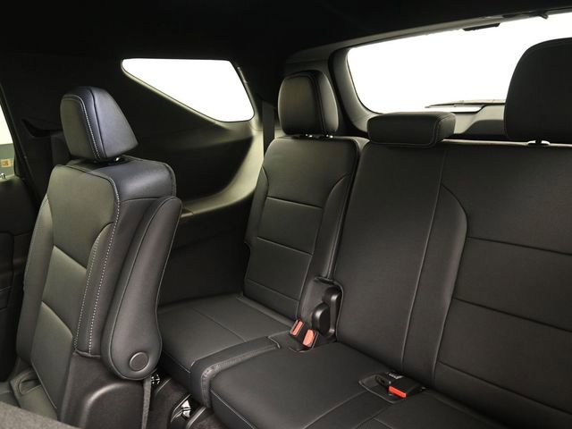 New 2026 Chevrolet Traverse LT w/ Midnight/Sport Edition image 9