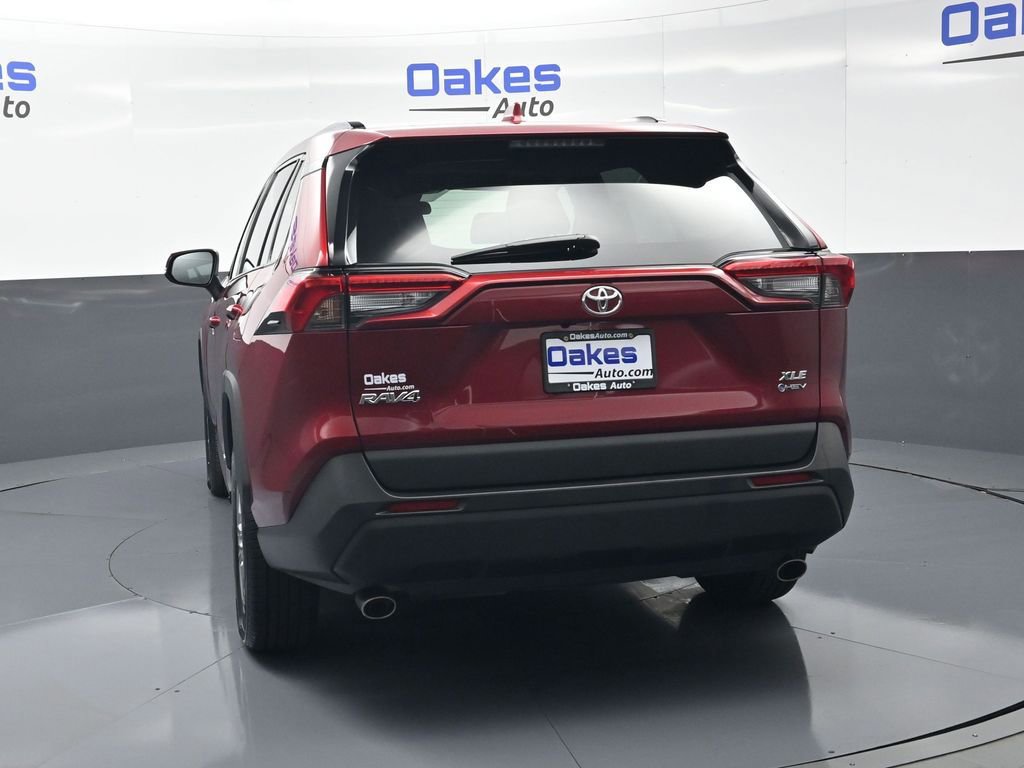 Used 2025 Toyota RAV4 XLE w/ Convenience Package image 7