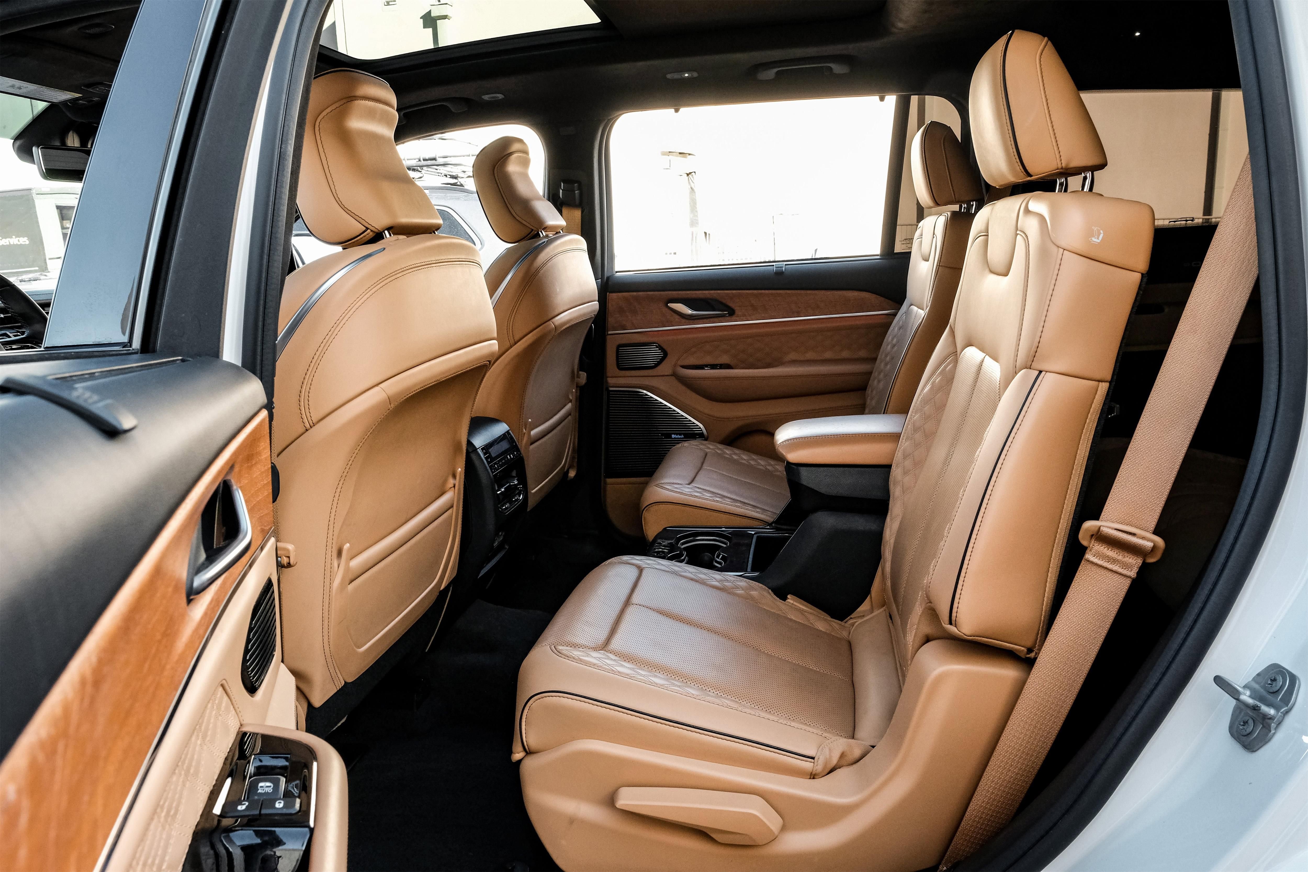 Used 2022 Jeep Grand Cherokee L Summit image 44