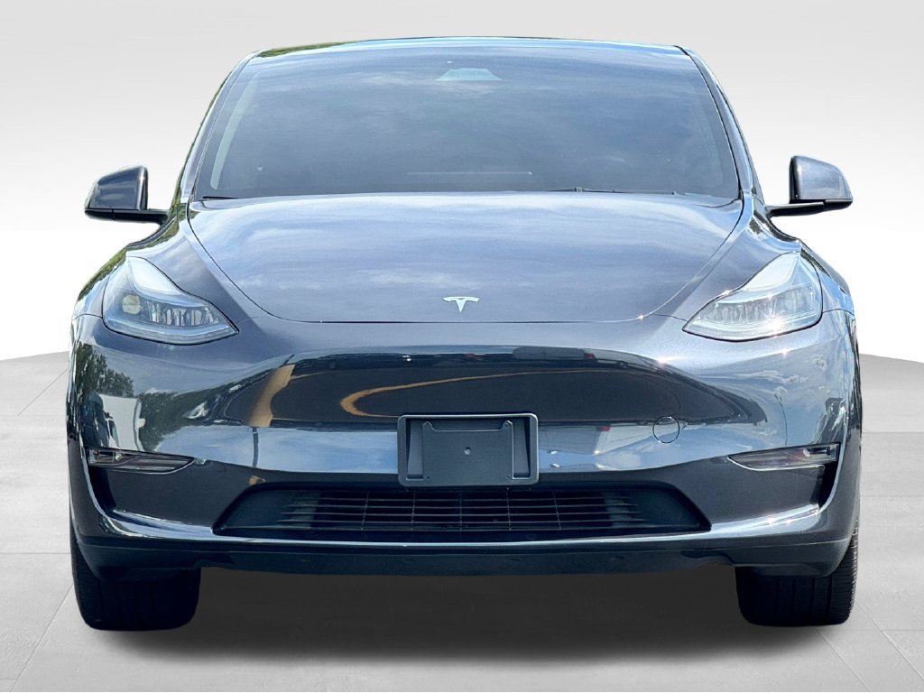 Used 2024 Tesla Model Y Long Range RWD image 2