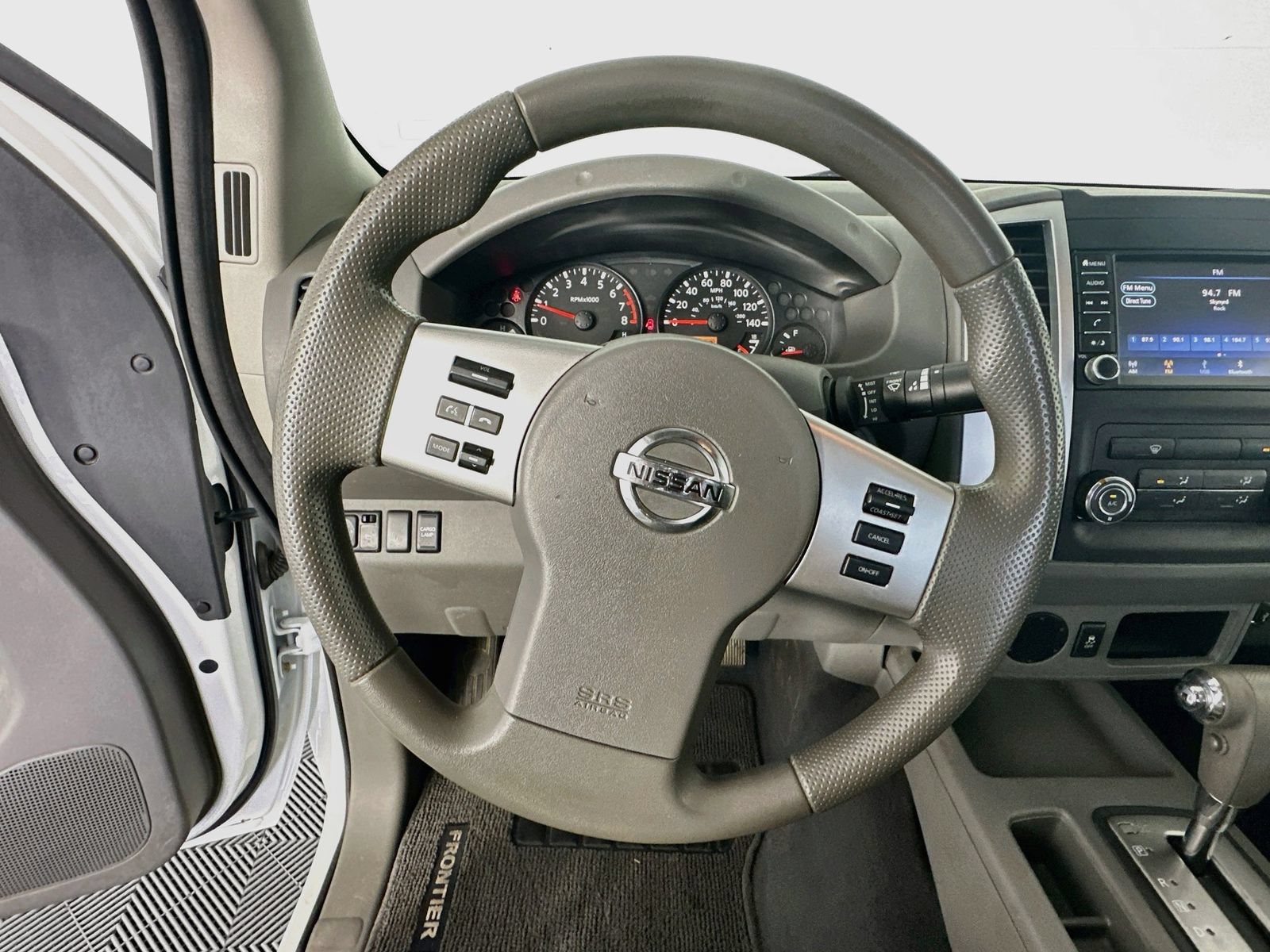 Used 2019 Nissan Frontier SV RWD image 11
