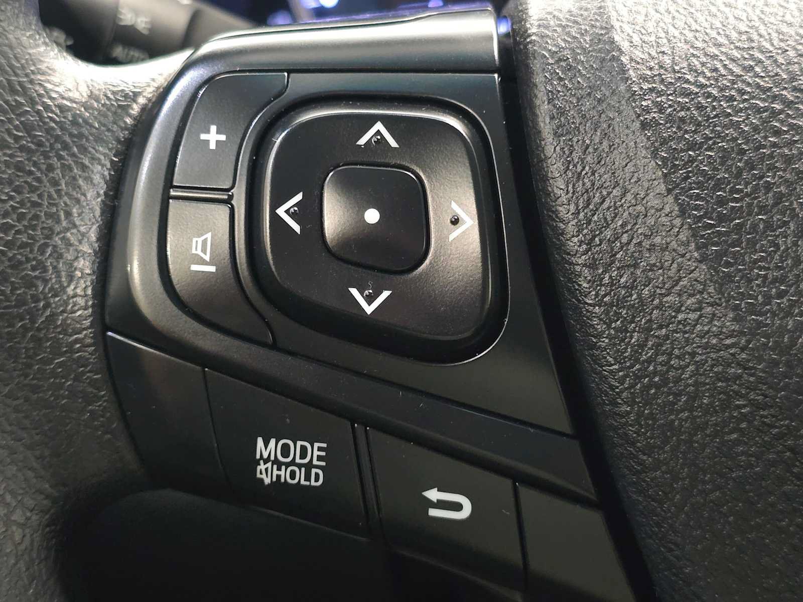 Used 2017 Toyota Camry LE FWD image 17