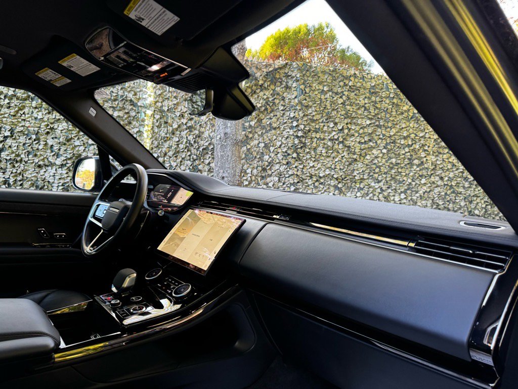 Used 2023 Land Rover Range Rover Sport SE image 22