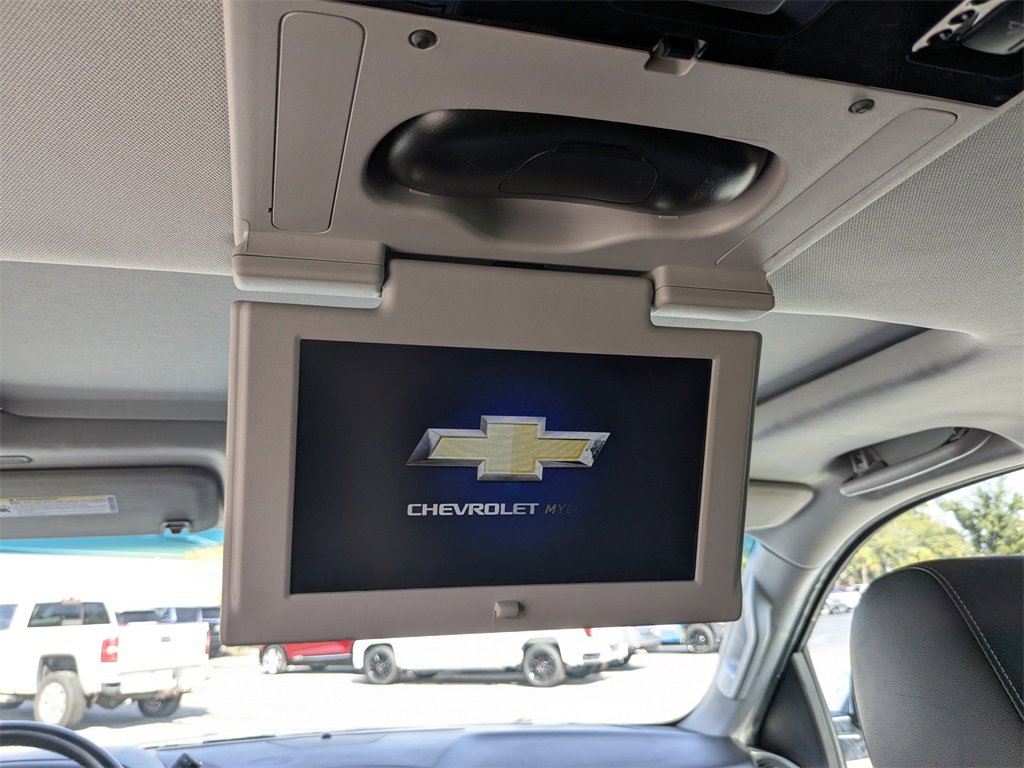 Used 2020 Chevrolet Suburban Premier image 14