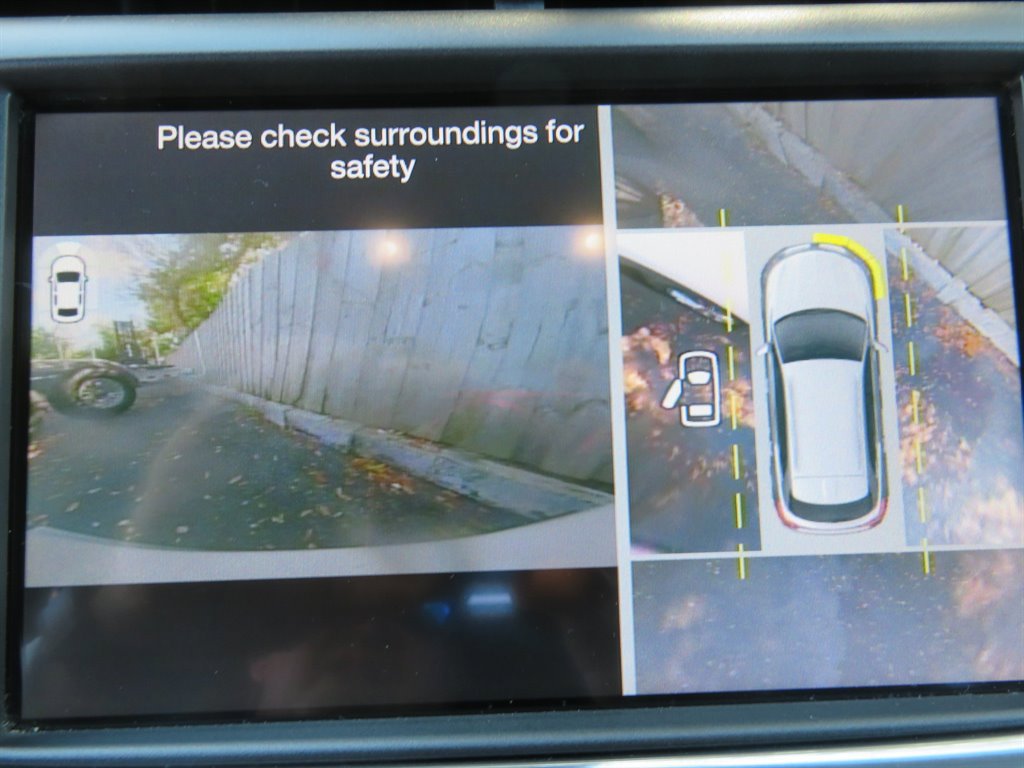 Used 2017 Lincoln MKX Reserve w/ Driver Assistance Package image 22