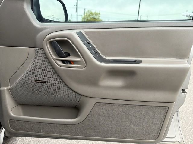 Used 2001 Jeep Grand Cherokee Laredo image 9