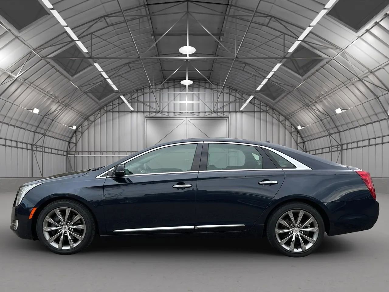 Used 2013 Cadillac XTS Luxury w/ Driver Awareness Package image 2