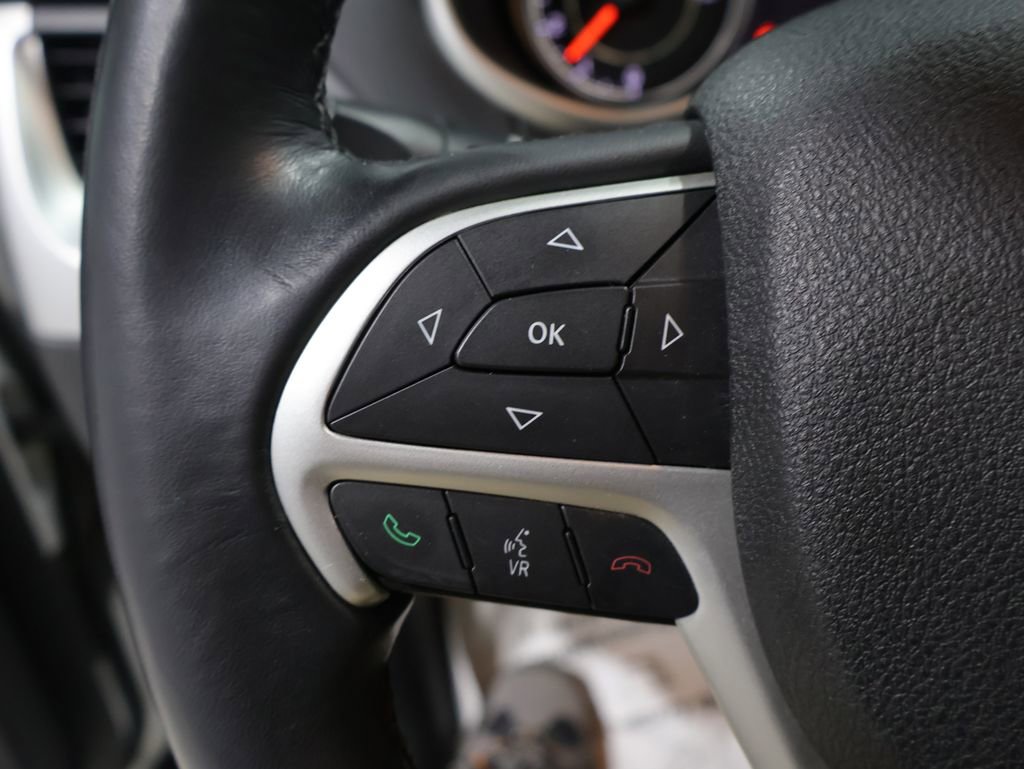 Used 2016 Jeep Cherokee Trailhawk w/ Comfort/Convenience Group image 35