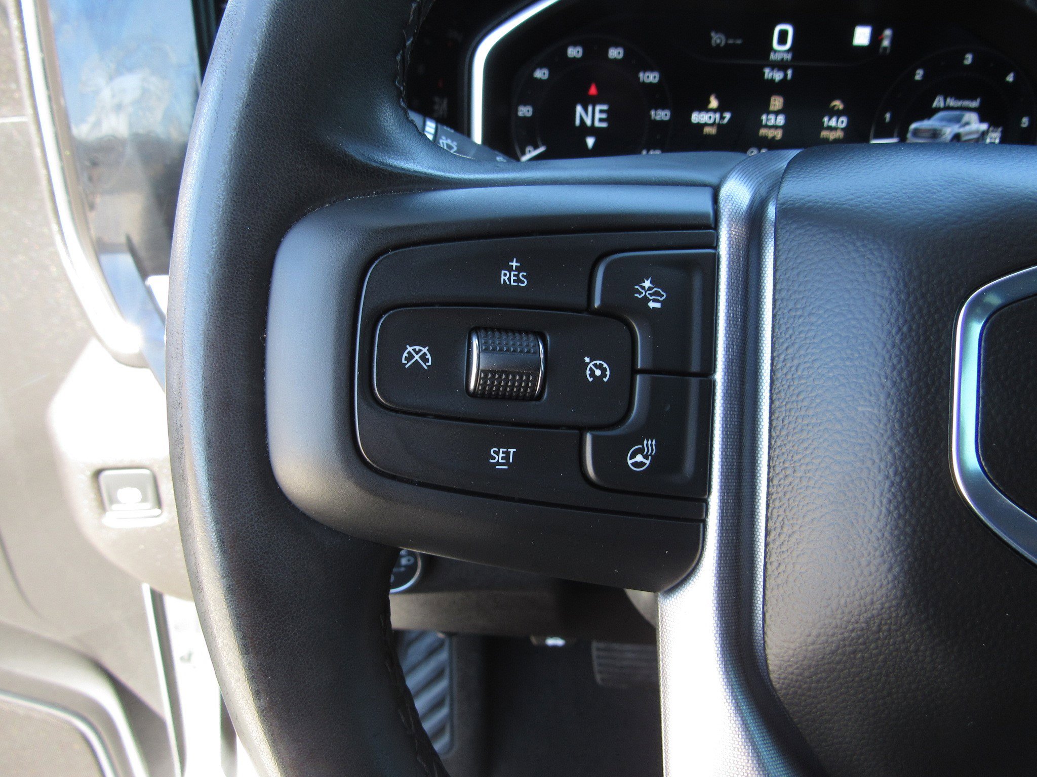 Used 2025 GMC Sierra 1500 Elevation AWD/4WD image 23