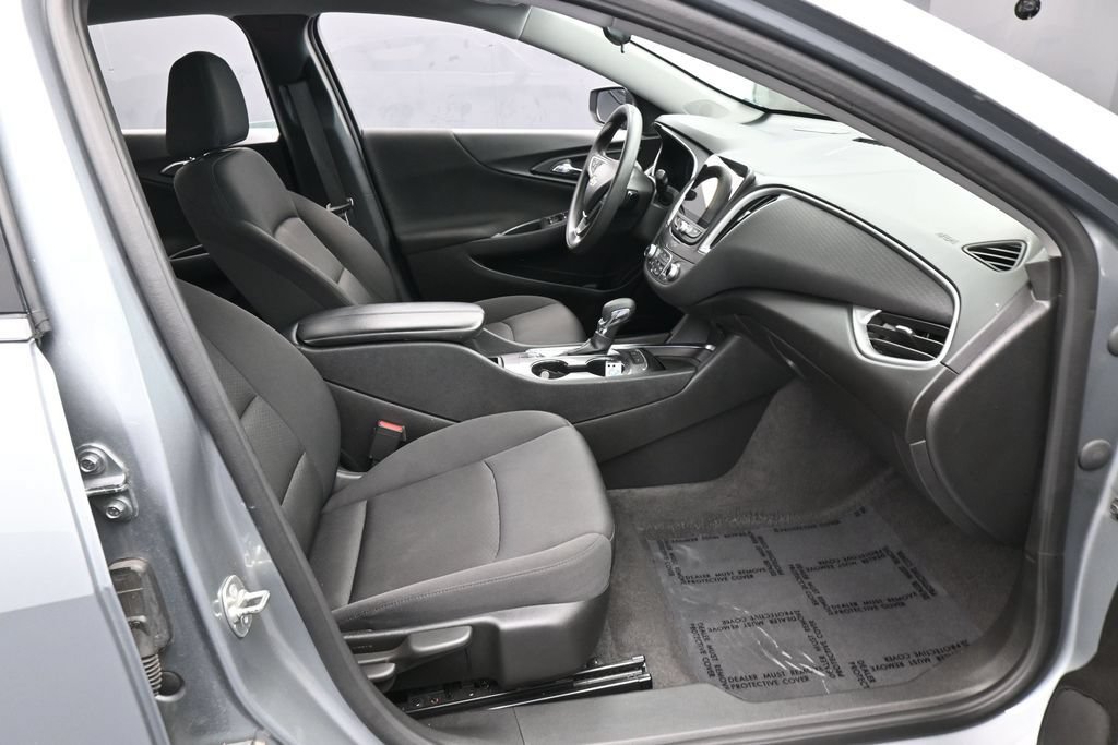 Used 2024 Chevrolet Malibu LT FWD image 37