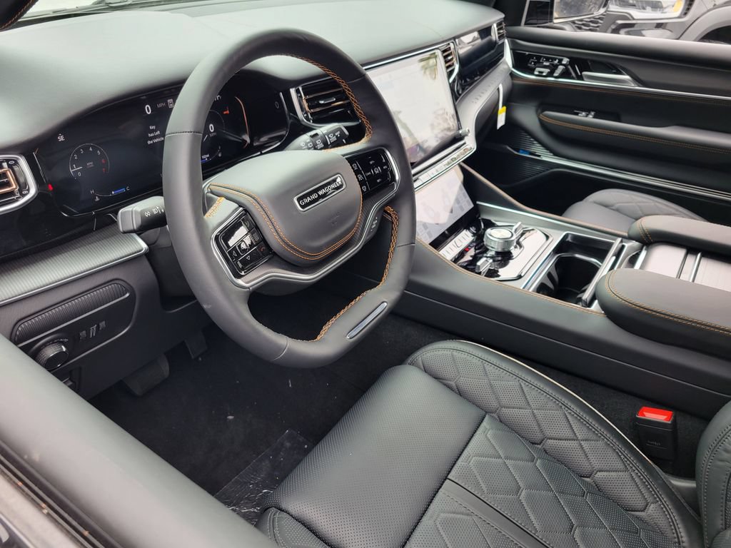 New 2026 Jeep Grand Wagoneer Summit AWD/4WD image 3