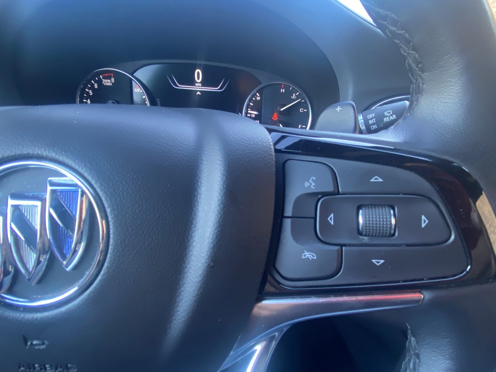 Used 2024 Buick Enclave Premium AWD/4WD image 22