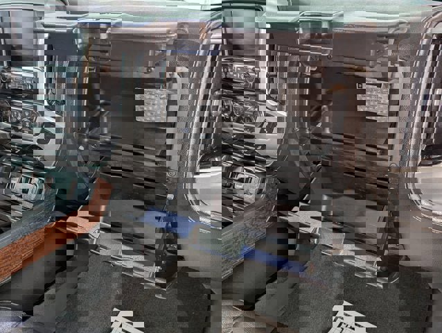 Used 2018 GMC Sierra 2500 SLT w/ Snow Plow Prep Package image 24