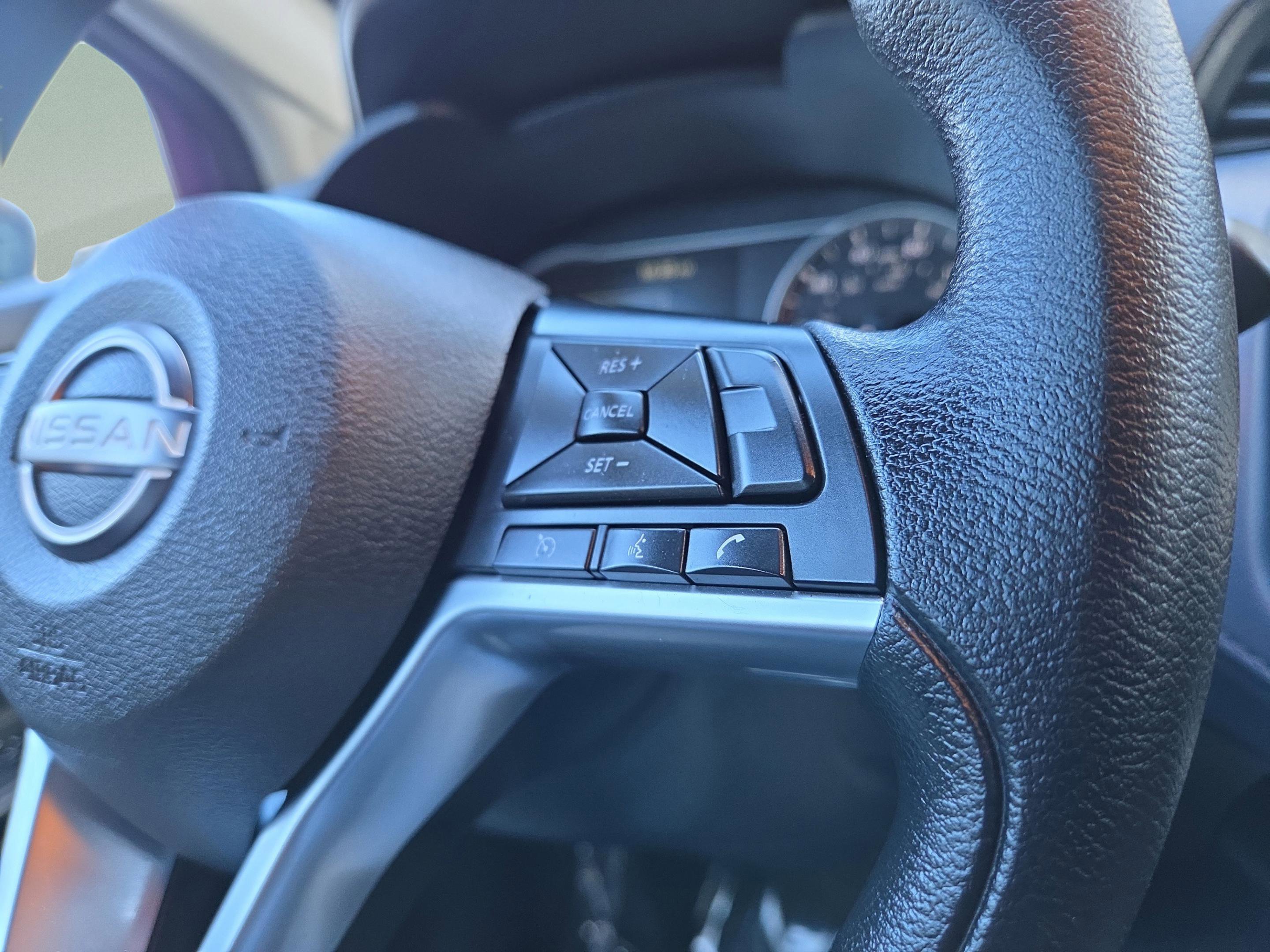 Used 2025 Nissan Versa SV image 12