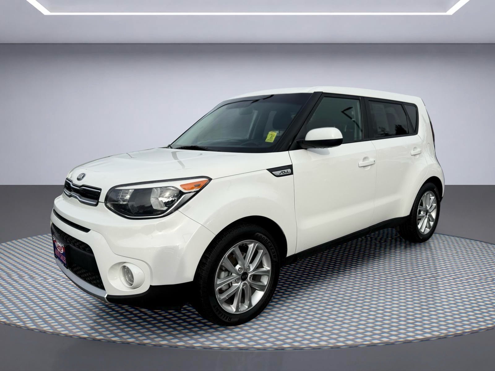 Used 2018 Kia Soul + FWD image 1