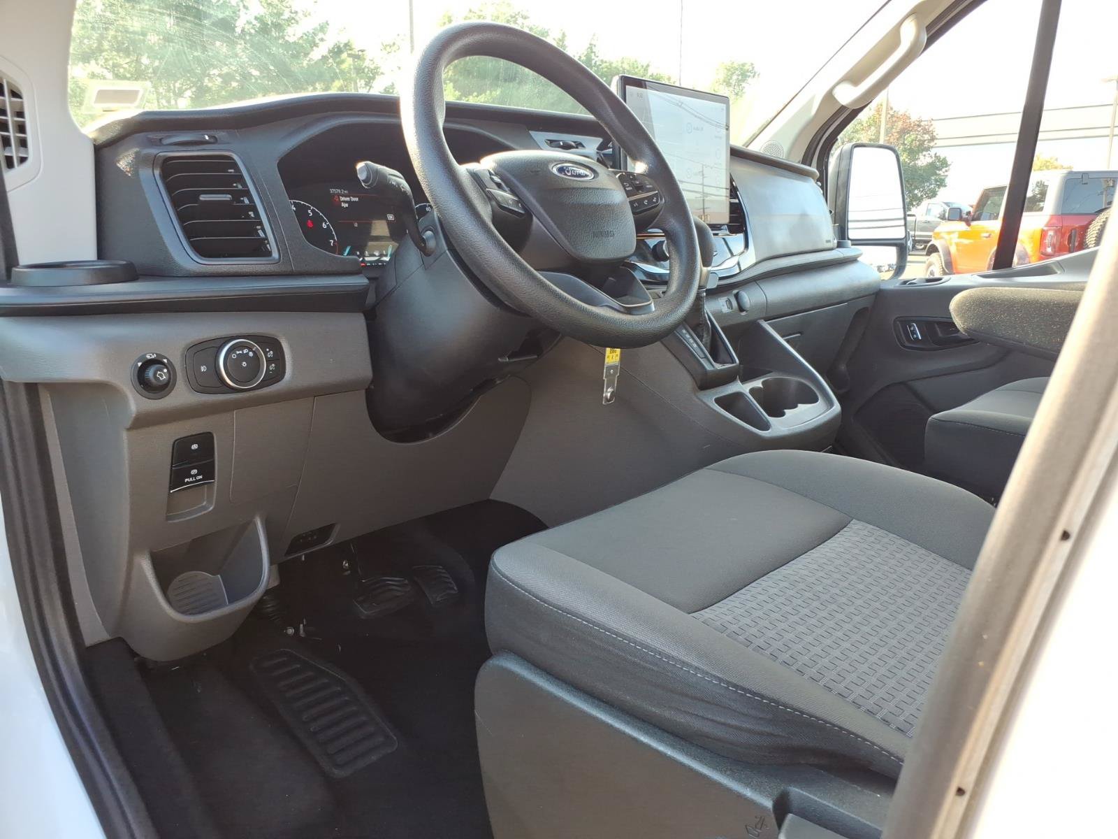 Used 2024 Ford Transit 350 XLT RWD image 13