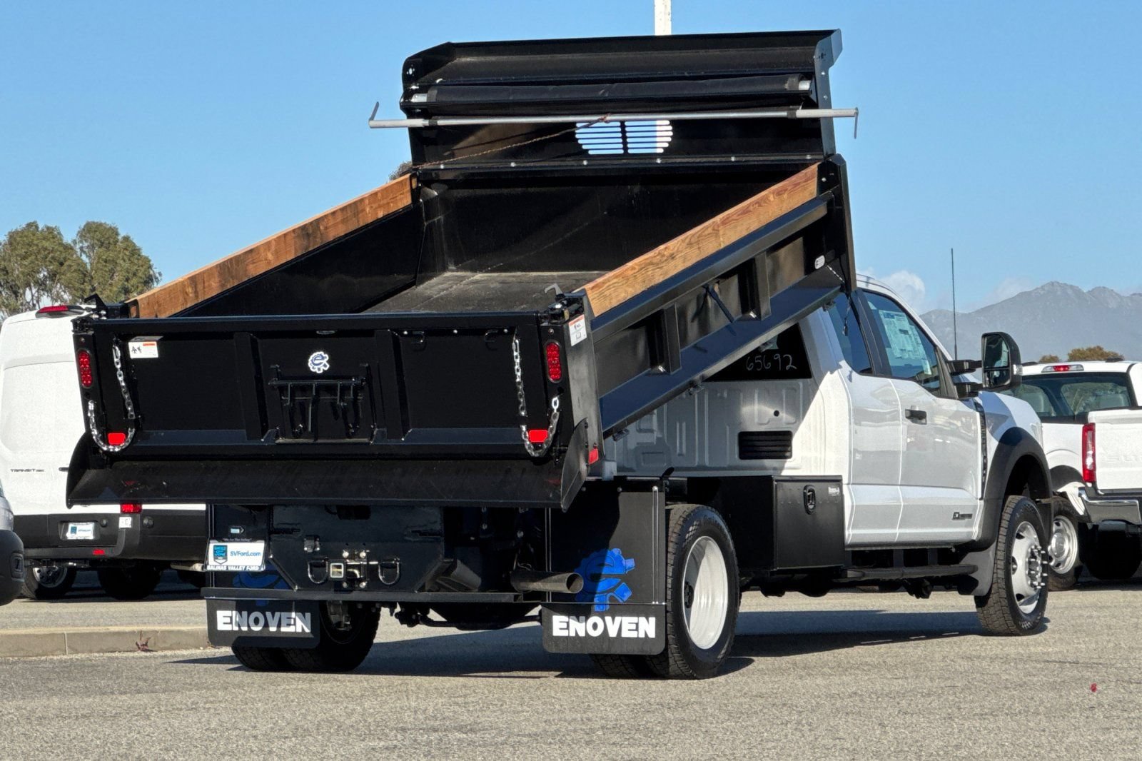 New 2025 Ford F550 4x4 SuperCab Super Duty image 4