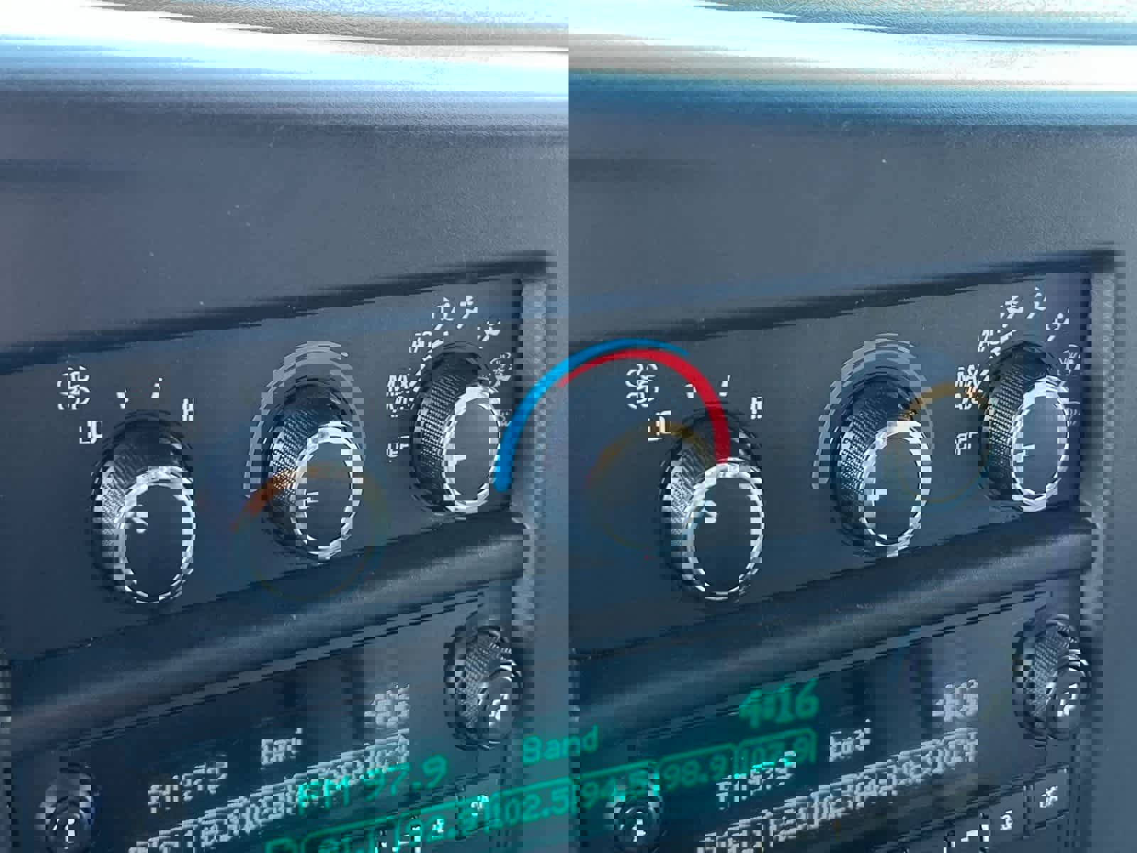 Used 2017 Chevrolet Express 3500 LT w/ LT Preferred Equipment Group image 22