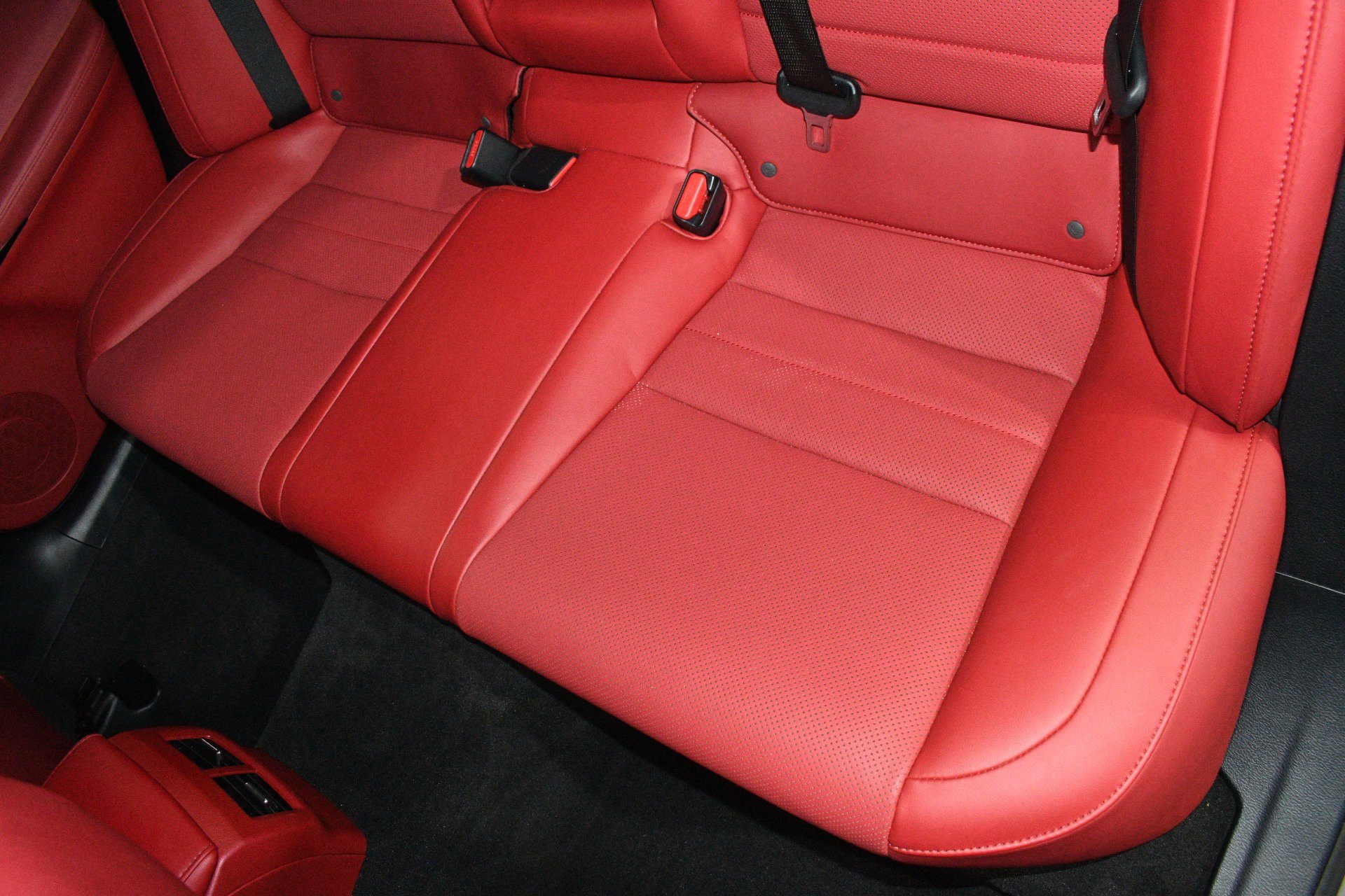 Used 2024 Lexus IS 350 F Sport RWD image 17