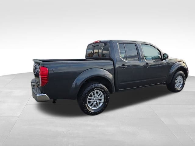 Used 2015 Nissan Frontier SV image 8