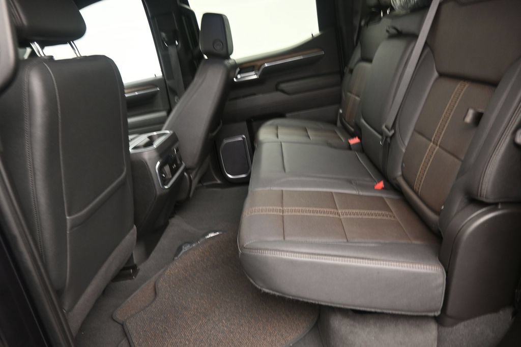 Used 2023 Chevrolet Silverado 1500 High Country RWD image 14