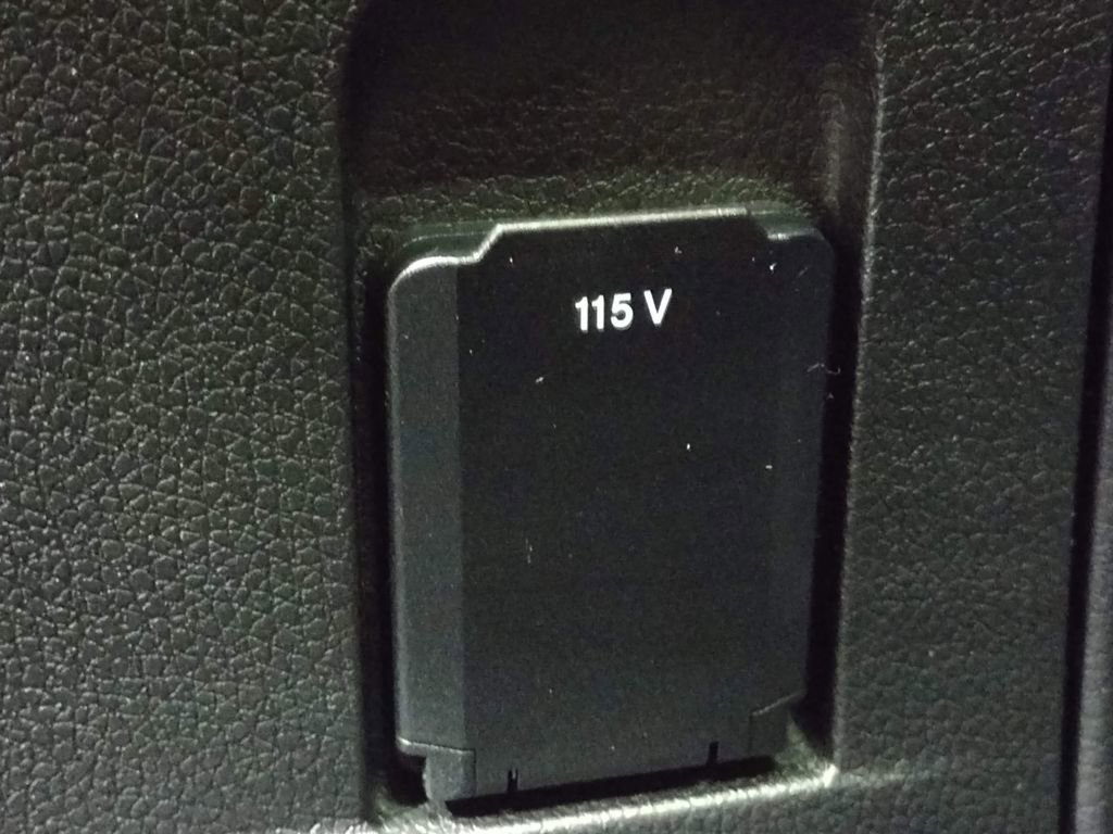 Used 2020 Mercedes-Benz GLE 350 4MATIC image 46