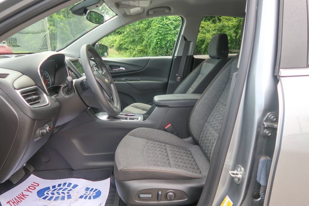 Used 2023 Chevrolet Equinox LT w/ LPO, Floor Liner Package FWD image 24