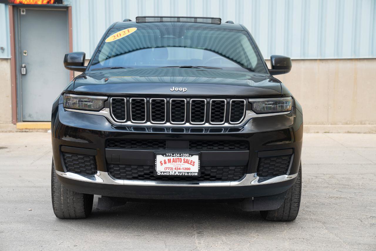 Used 2021 Jeep Grand Cherokee L Laredo w/ Luxury Tech Group I AWD/4WD image 3