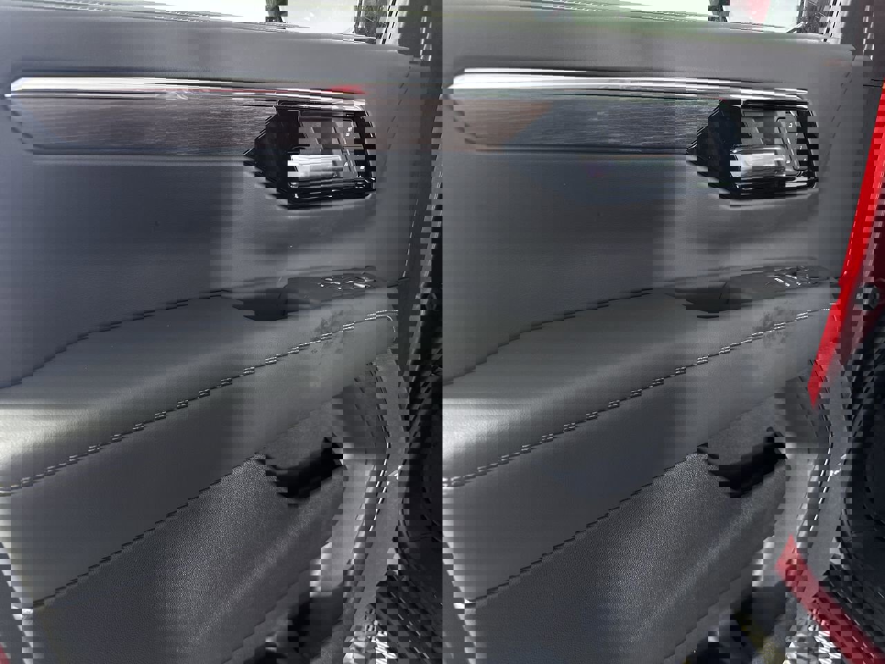 New 2026 Chevrolet Tahoe Z71 w/ Z71 Off-Road Package image 83