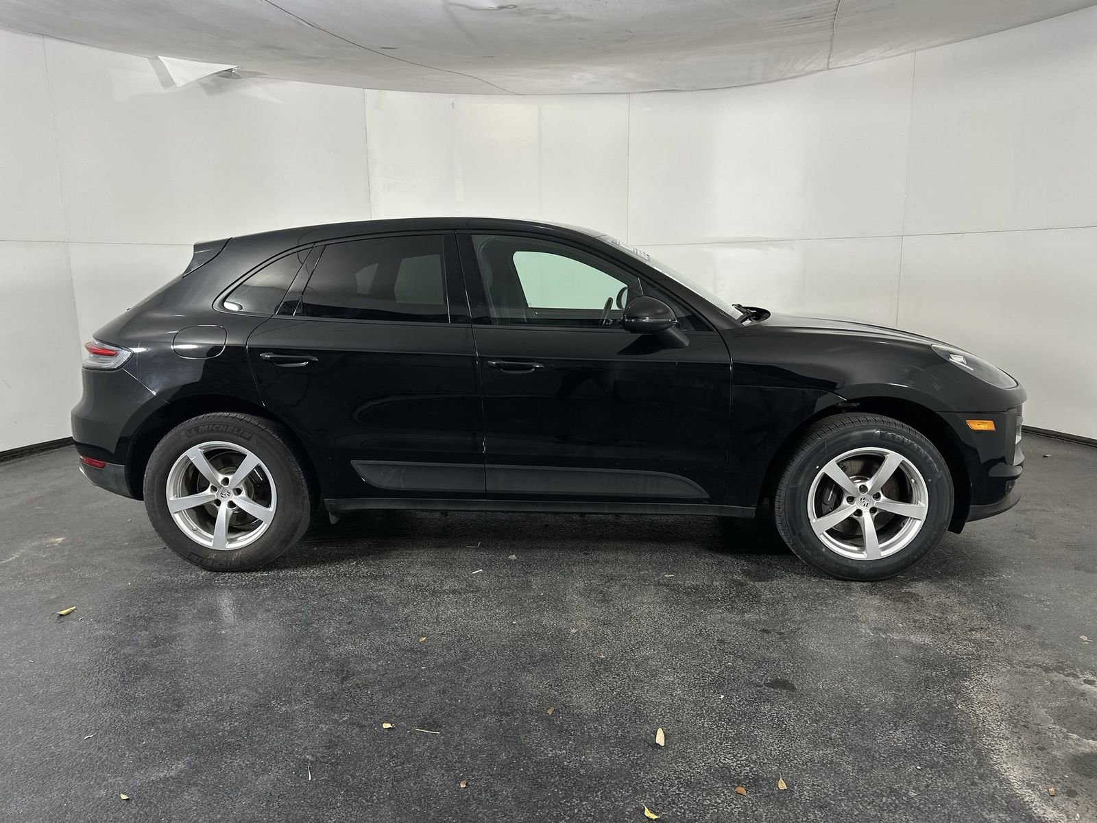 Used 2020 Porsche Macan AWD/4WD image 9