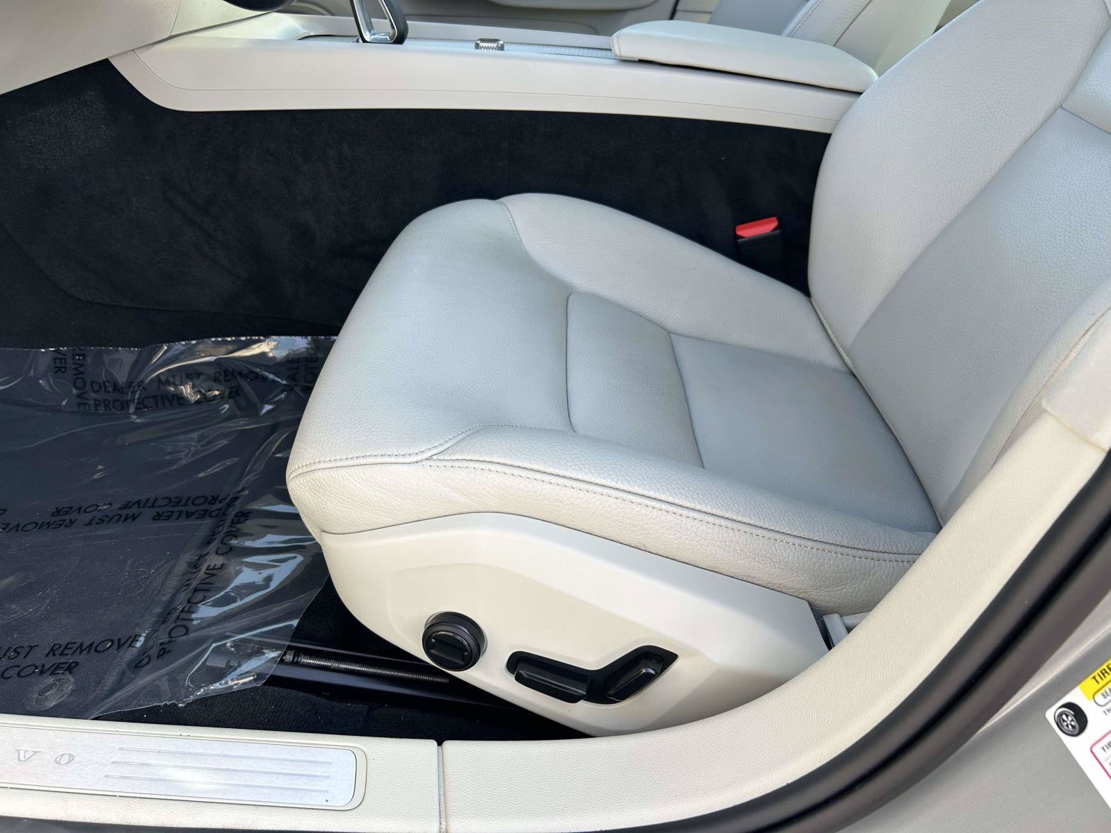 Certified 2024 Volvo S60 B5 Core AWD/4WD image 20