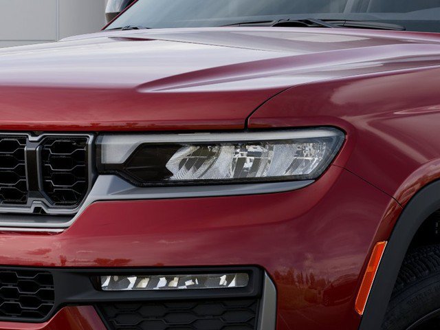 New 2026 Jeep Grand Cherokee L Limited w/ Limited Altitude Package AWD/4WD image 10