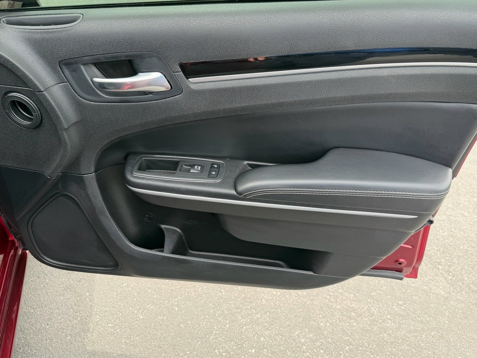 Used 2022 Chrysler 300 S w/ Comfort Group image 22