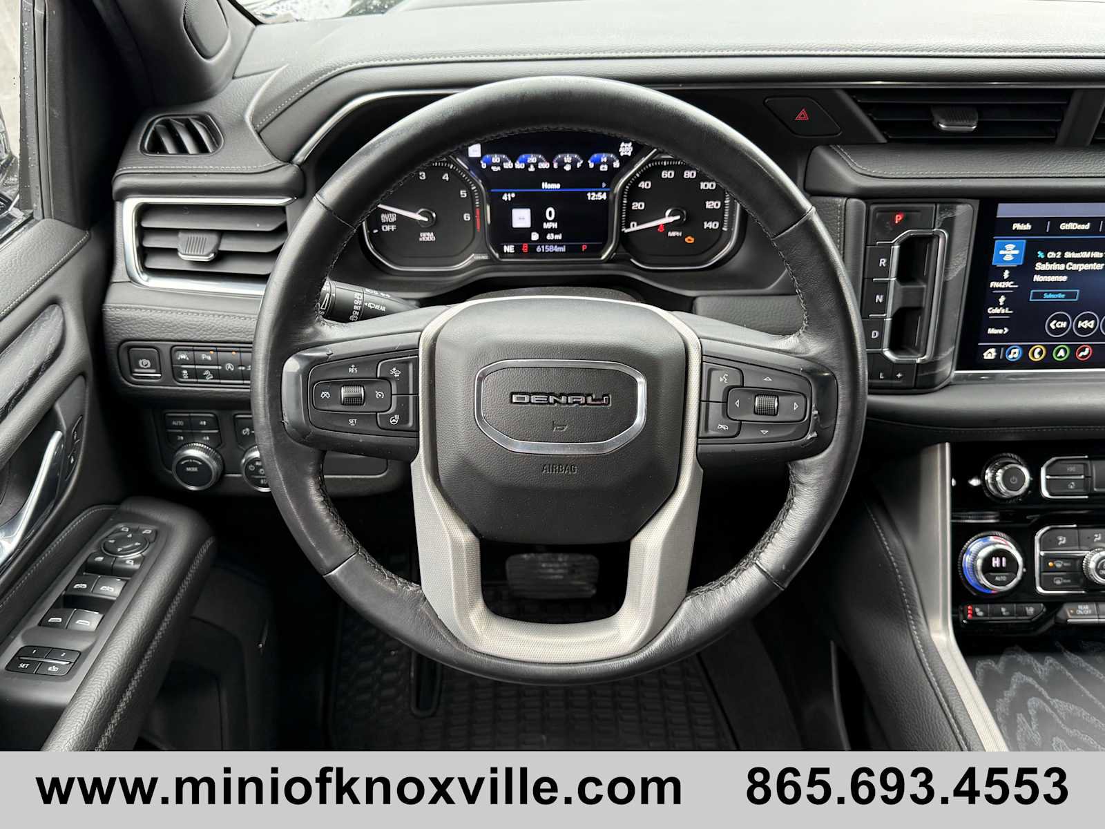 Used 2021 GMC Yukon XL Denali w/ Denali Premium Package image 15