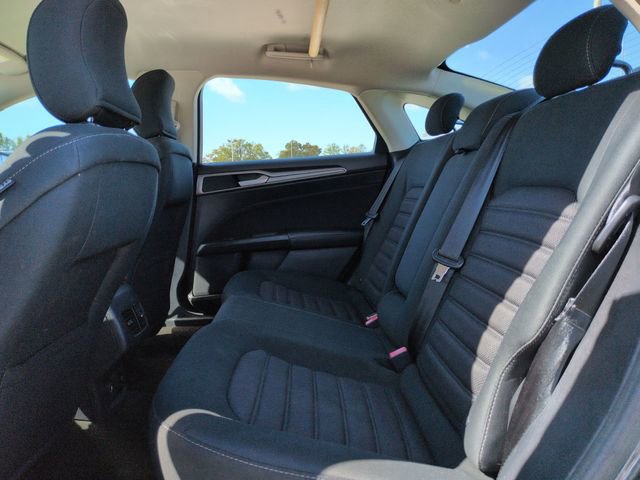 Used 2018 Ford Fusion SE image 22