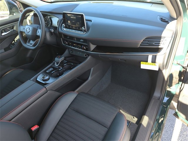 New 2026 Nissan Rogue SV image 18