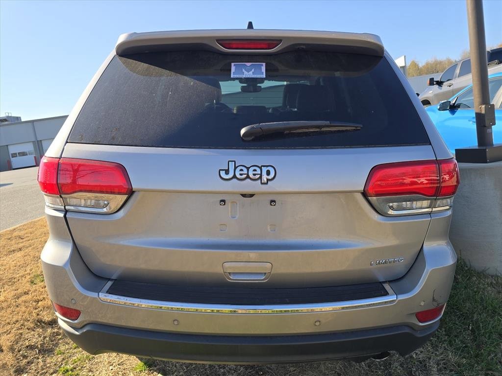 Used 2017 Jeep Grand Cherokee Limited image 4