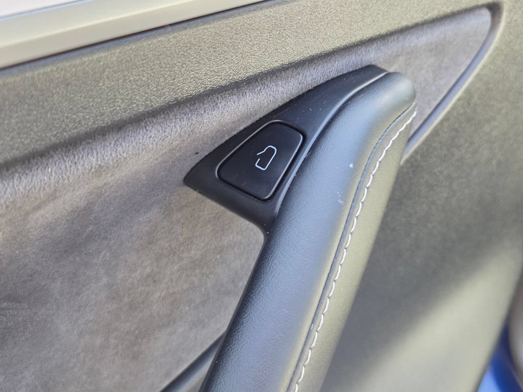 Used 2023 Tesla Model Y Long Range AWD/4WD image 19